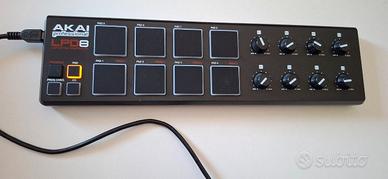 Akai LPD8 MIDI controller