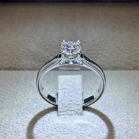 Anello solitario diamante 0.70ct G SI 1 oro bianco