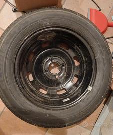 Pneumatico auto + cerchio