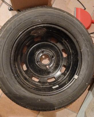 Pneumatico auto + cerchio