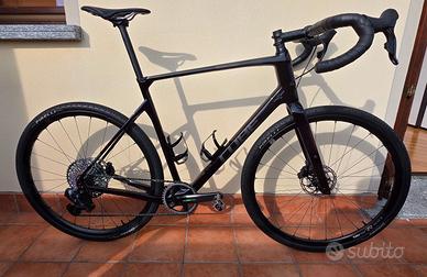 CUBE Nuroad C62 SLT Liquidred'n red