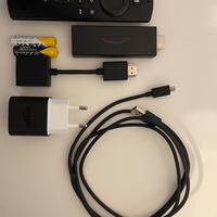 Kit Fire TV Stick Lite con Telecomando Vocale