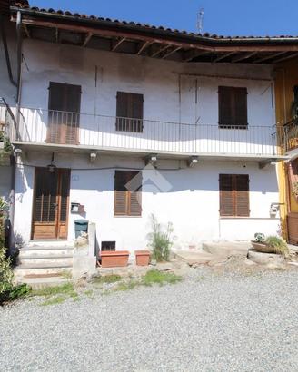 CASA SEMINDIPENDENTE A SALUSSOLA