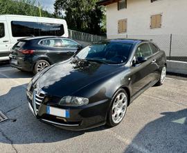 Alfa romeo gt - 2007