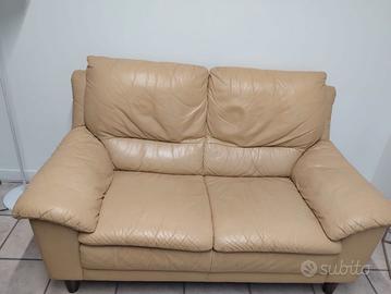 Divano Giallo Paglierino