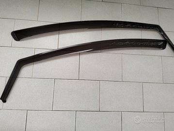 deflettori parapioggia auto