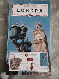 Libri "City Book" del Corriere della Sera