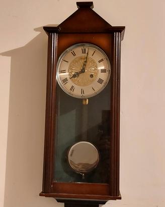 orologio a pendolo