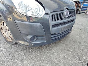 Paraurti anteriore FIAT DOBLO del 2011