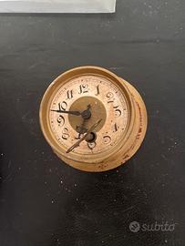 Orologio a carica manuale