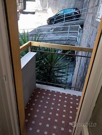 Oregina grazioso bilocale con residenza e balcone