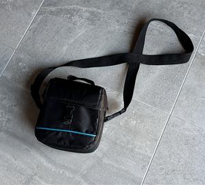 Borsa fotografica nera con tracolla