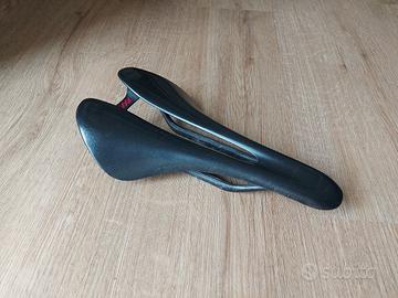 Sella Carbon XXX Bontrager