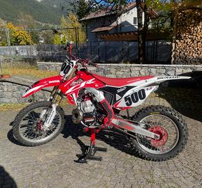 Honda CR 500 AF ( telaio CRF targato)