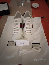 Scapre Gucci
