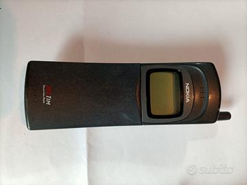 Nokia 8110 - Cellulare curvo (a banana) del 1997