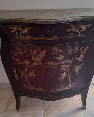 mobile dipinto a mano