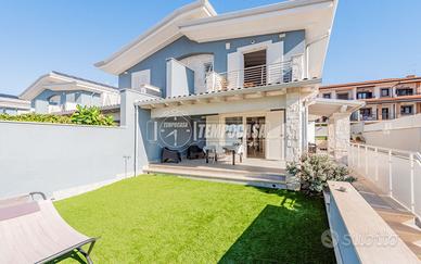 Anzio - Via Colle Velia - Villa Bifamiliare con gi