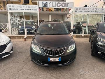 79000KM Lancia Ypsilon 1.2 GPL ECOCHIC 2022 fari l