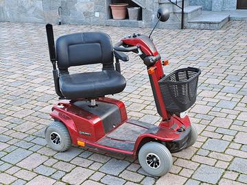 Scooter elettrico per persone disabili