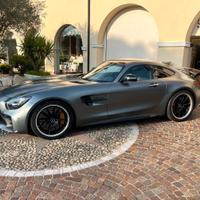 Mercedes amg gtr