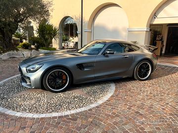 Mercedes amg gtr