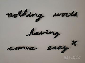 Scritta da parete in metallo nera