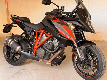 KTM 1290 Superduke GT