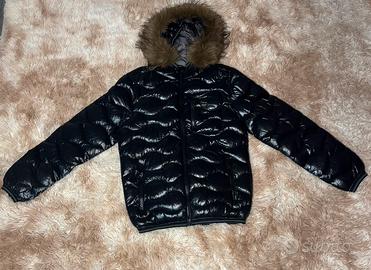 Blauer nero con pelliccia