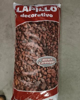 Lapillo vulcanico per abbellimento giardino.