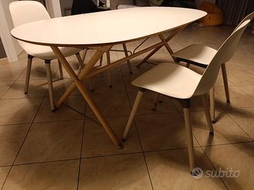 tavolo e sedie
