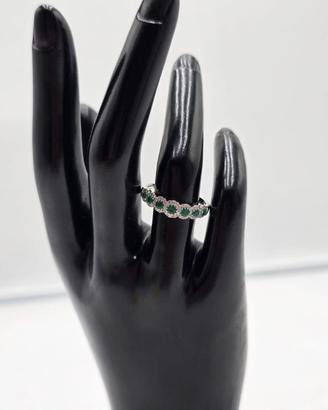 Anello in Oro Bianco con Diamanti e Smeraldi