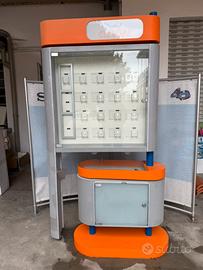 Mobile arredo negozio Telefonia