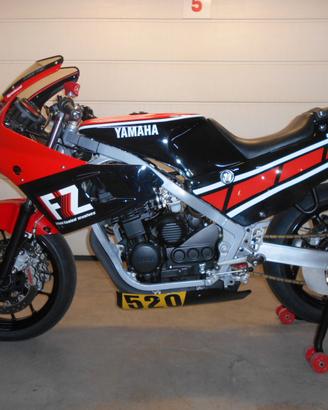 Yamaha FZ 400