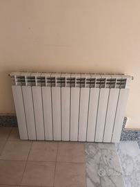 Elementi termosifoni pari a nuovo