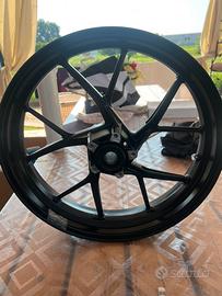 Cerchio anteriore Ducati Streetfighter v2 2021