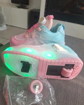scarpe con rotelle n. 35