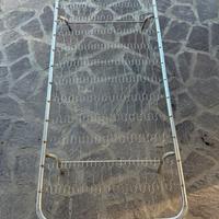 Letto singolo con rete a molle