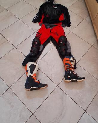 abbigliamento da motocross 