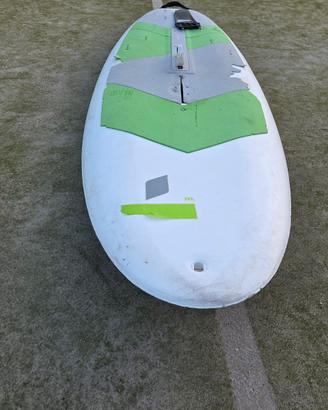 Tavola 160 litri TAHE da windsurf