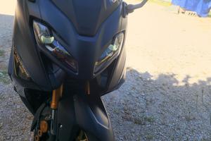 TMax 560 Tech max