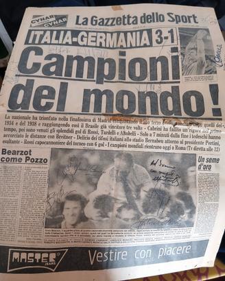 Gazzetta dello sport Italia 1982 Autografata