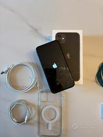 iPhone 11 64gb + cover + 3 cavi