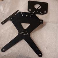 Portatarga universale per moto e scooter