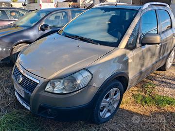 Fiat sedici 4x4 benz./gpl gancio 2006