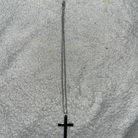 Collana con crocifisso in argento