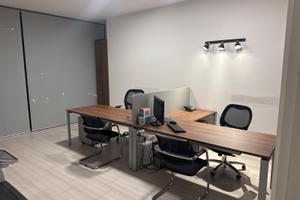 Stanza arredata uso studio via Irno