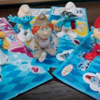 5 personaggi i Puffi 2 Kinder + omaggio 