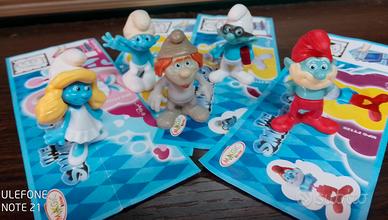 5 personaggi i Puffi 2 Kinder + omaggio 