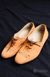 Scarpe in Pelle Scamosciata - Stile Vintage